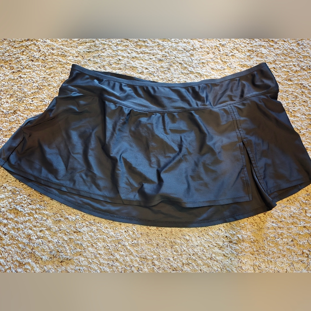 Ava & Viv Classic Black Swim Skort, Size 20W, Black, Perfect Shape - Picture 8 of 8
